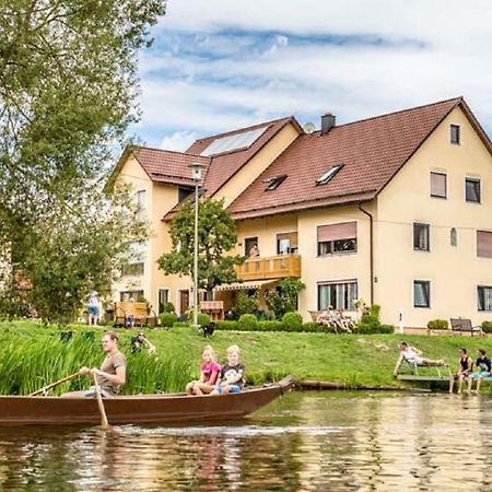 Bartlhof-Ferienwohnungen-Zimmer Burglengenfeld Esterno foto