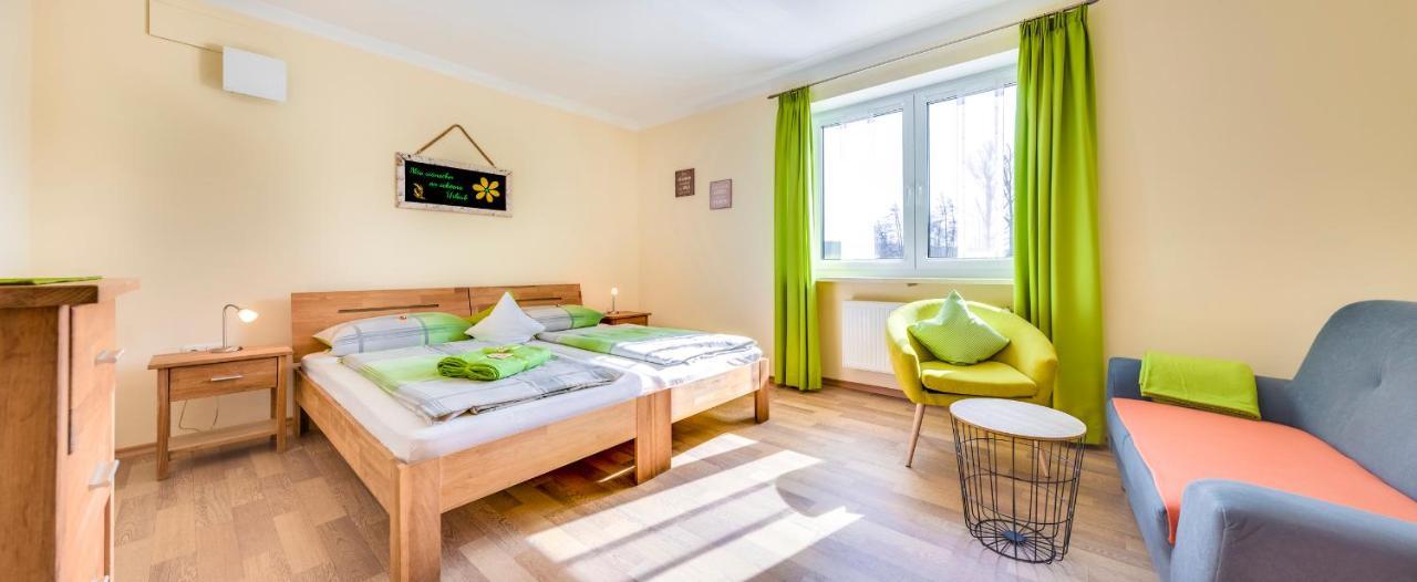 Bartlhof-Ferienwohnungen-Zimmer Burglengenfeld Esterno foto
