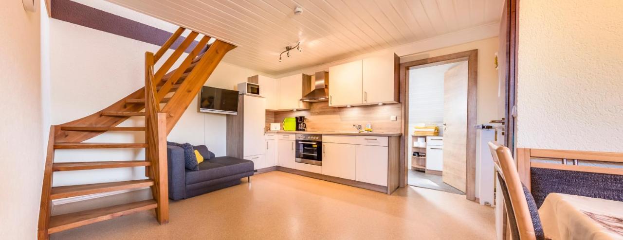 Bartlhof-Ferienwohnungen-Zimmer Burglengenfeld Esterno foto