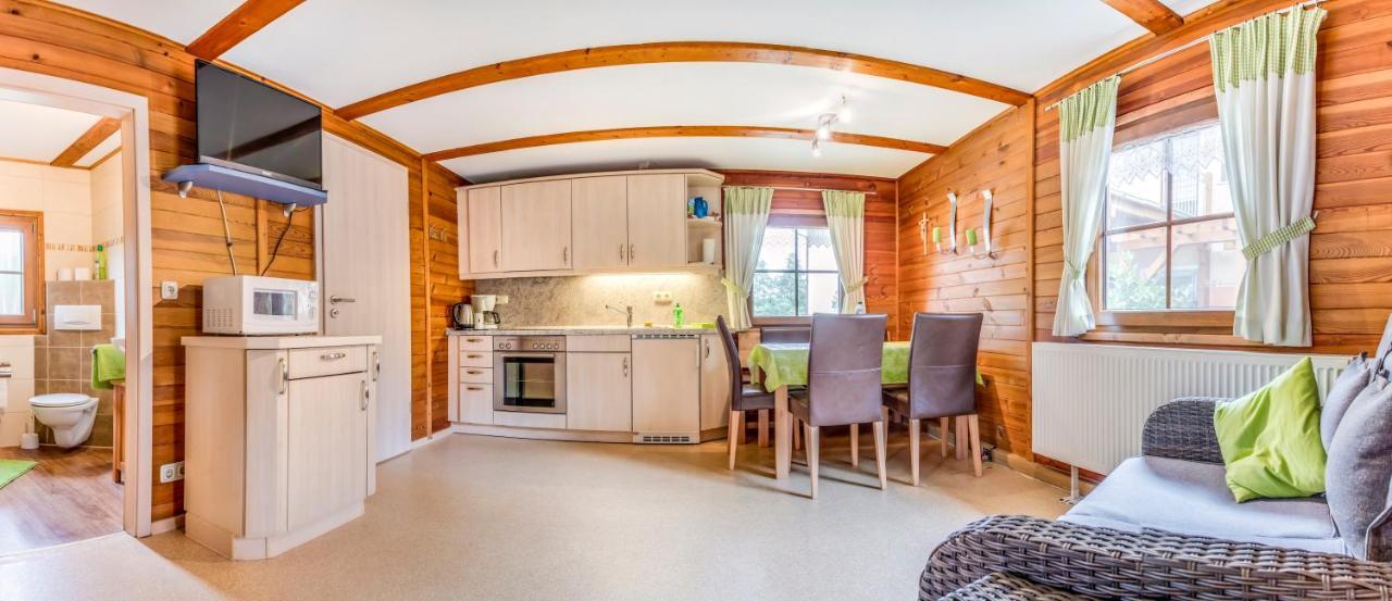 Bartlhof-Ferienwohnungen-Zimmer Burglengenfeld Esterno foto