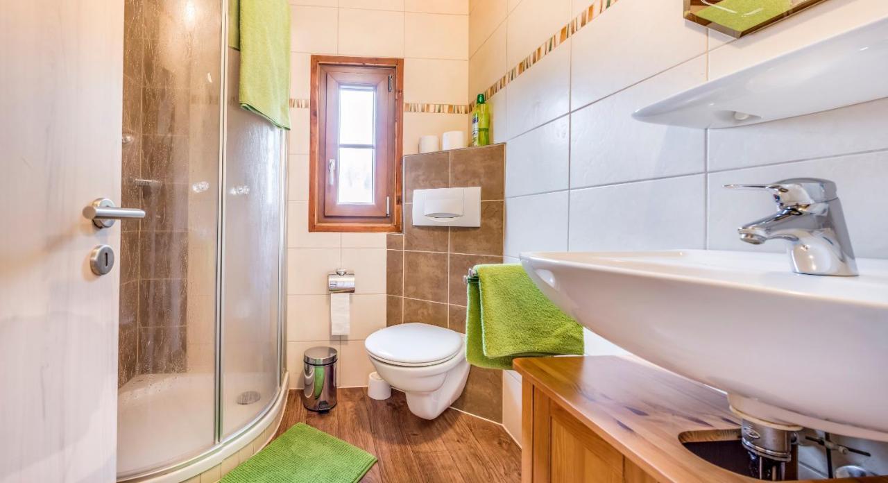 Bartlhof-Ferienwohnungen-Zimmer Burglengenfeld Esterno foto