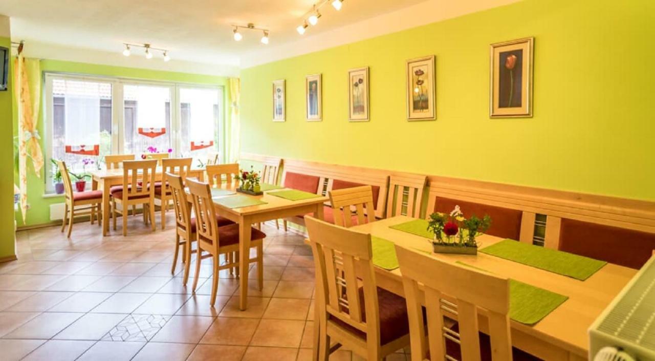 Bartlhof-Ferienwohnungen-Zimmer Burglengenfeld Esterno foto