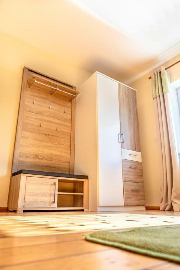 Bartlhof-Ferienwohnungen-Zimmer Burglengenfeld Esterno foto