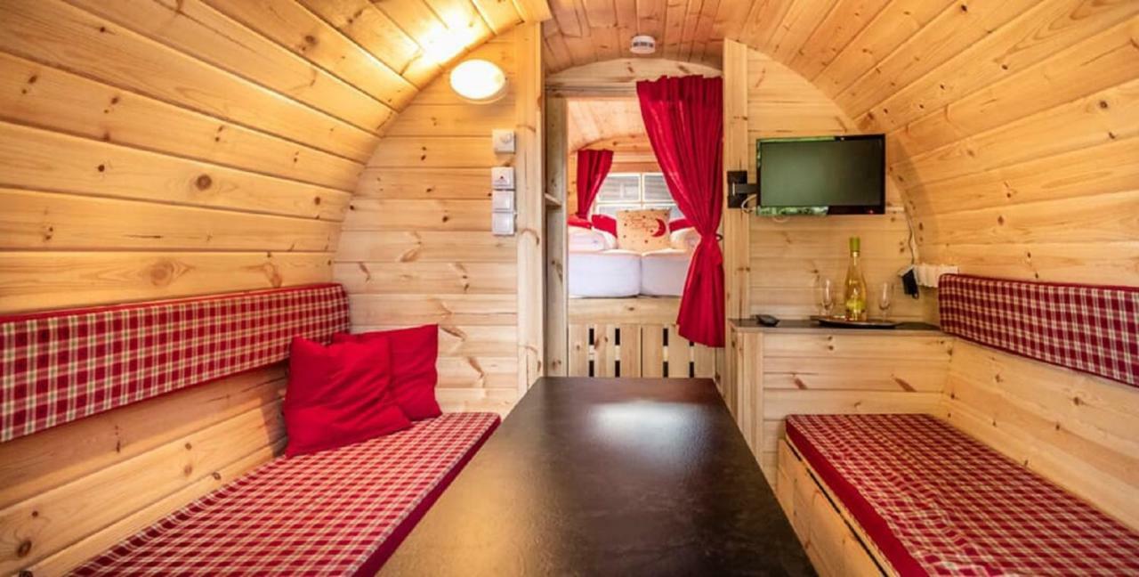 Bartlhof-Ferienwohnungen-Zimmer Burglengenfeld Esterno foto