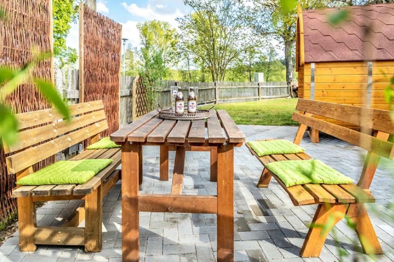 Bartlhof-Ferienwohnungen-Zimmer Burglengenfeld Esterno foto